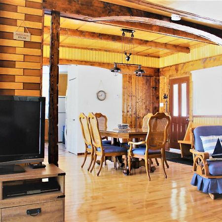 Chalet Riverain Crds Tremblant ลัค-ซุแปร์ริเออร์ ภายนอก รูปภาพ
