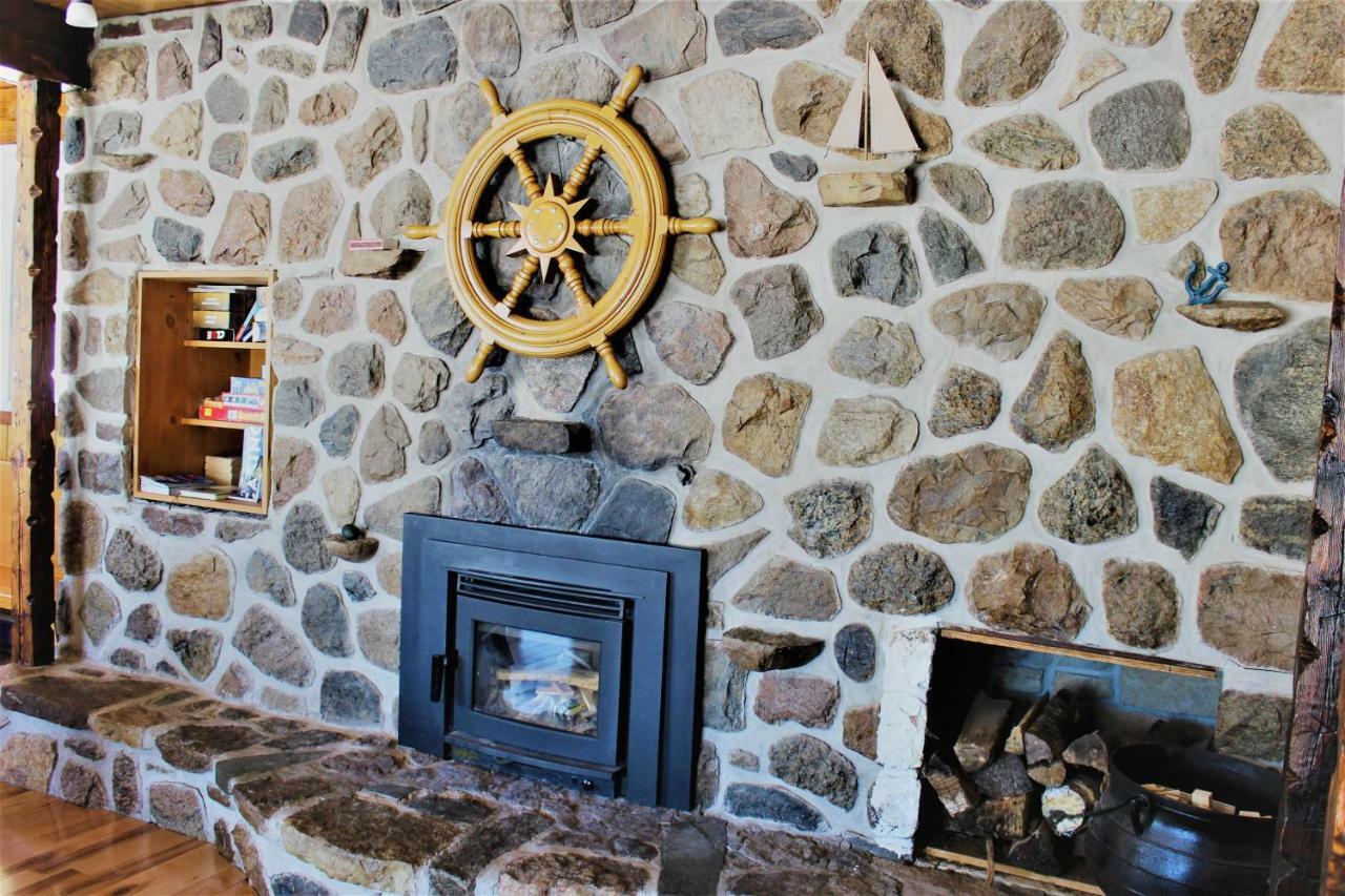 Chalet Riverain Crds Tremblant ลัค-ซุแปร์ริเออร์ ภายนอก รูปภาพ